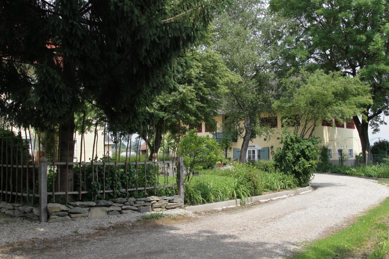 Gutshof Bartl 2 Apartment Klagenfurt am Woerthersee Ngoại thất bức ảnh