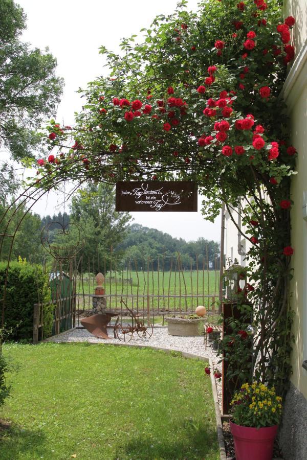 Gutshof Bartl 2 Apartment Klagenfurt am Woerthersee Ngoại thất bức ảnh